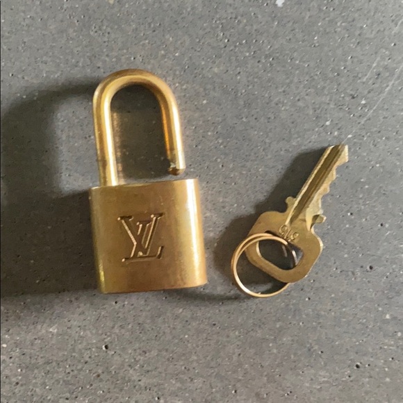 *****SOLD*****Louis Vuitton Lock - Picture 3 of 3